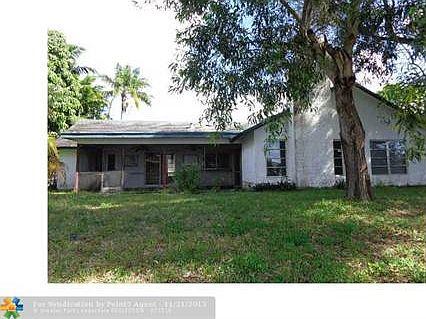 4th image of 5697 SW 100th Ave