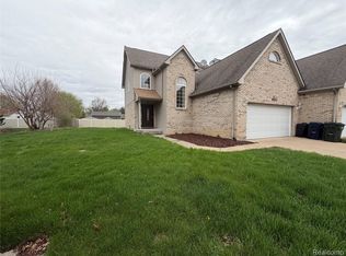 6153 Bianca Ct, Sterling Heights, MI 48314