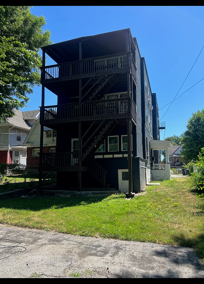 1 bed, 650 sqft, $1,000 — Photo 3