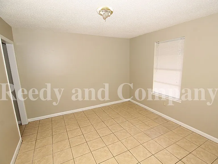 3385 Barbwood Dr — Photo 6