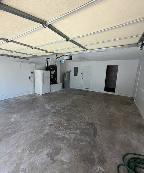 2028 Sussex Rd — Photo 3
