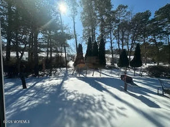 56 Auburn Rd, Toms River, NJ 08757