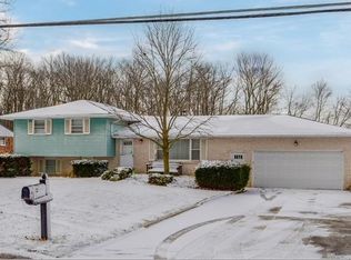 1067 Stewart Rd N, Mansfield, OH 44905