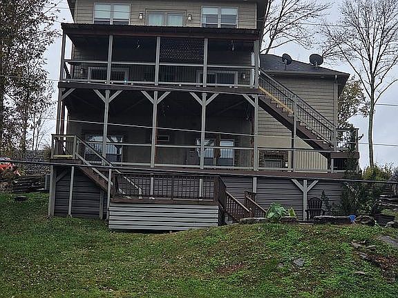 View of Back of house