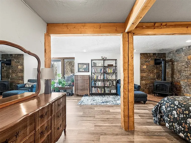 202 Doris Dr — Photo 14