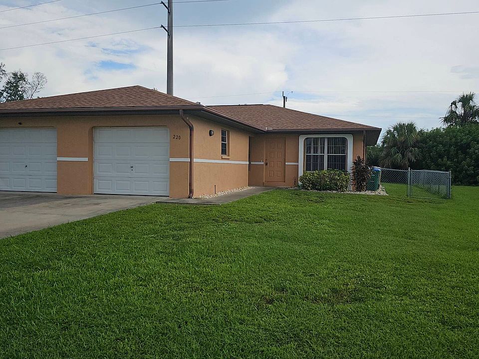 1st image of 220 SW 47th Ter