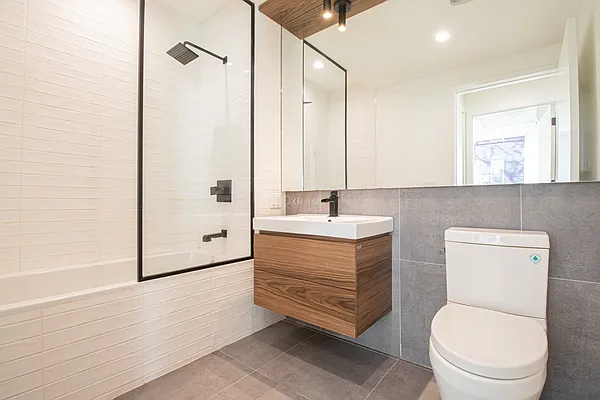 Rented by Oxford Property Group | media 61