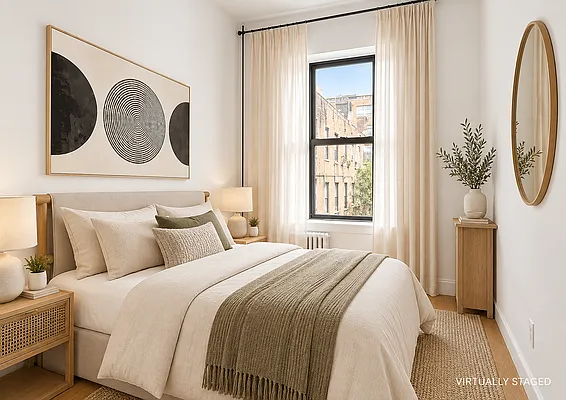 Bedroom, photo 1
