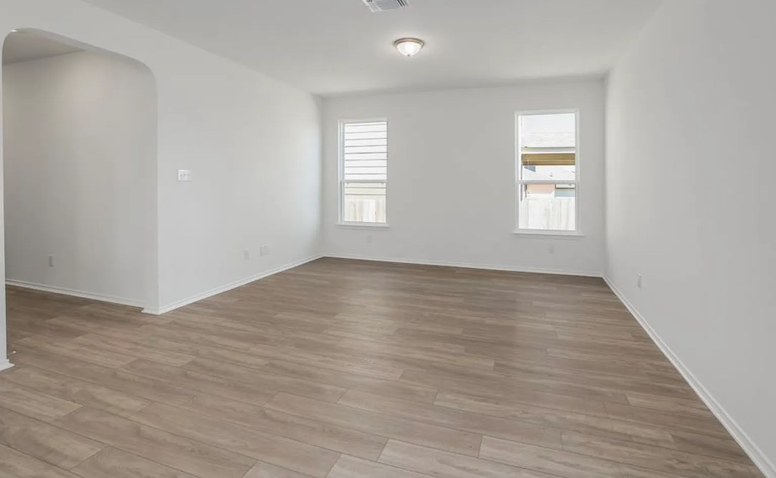 3 bed, 1676 sqft, $1,750 — Photo 3