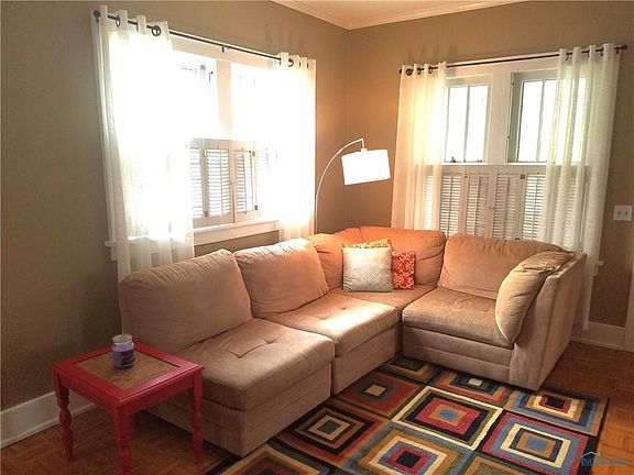 5th image of 721 Wallace Ave