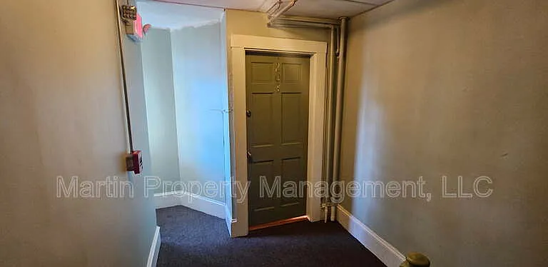72 Linden St #101 — Photo 8