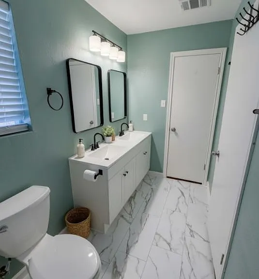 1101 Disraeli Cir — Photo 12