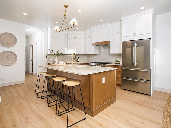 4th image of 1203 W Makiya Cir