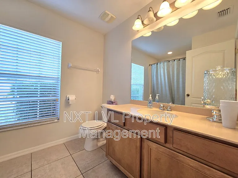 1243 NW 22nd Ave — Photo 14