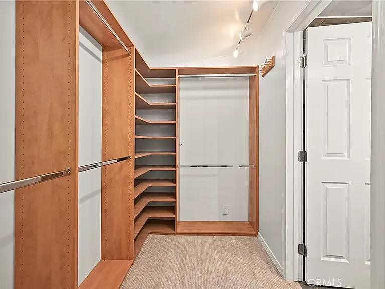 1229 Manzano Way — Photo 10