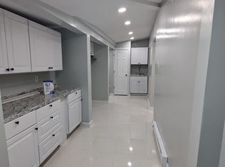 163 Chapel St #1A, New Haven, CT 06513