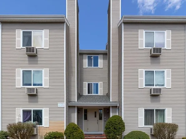 4 Erick Rd APT 90, Mansfield, MA 02048