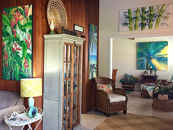 2nd image of 502 Banyan Way