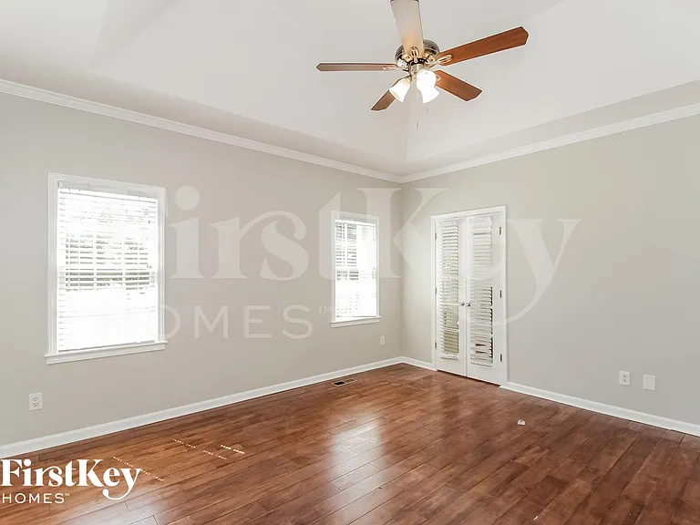 224 Tennis Court Ln NW — Photo 8