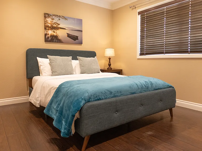 13341 Cromwell Dr — Photo 46