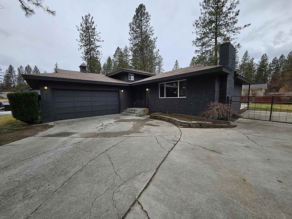 1st image of 1217 E Bedivere Dr