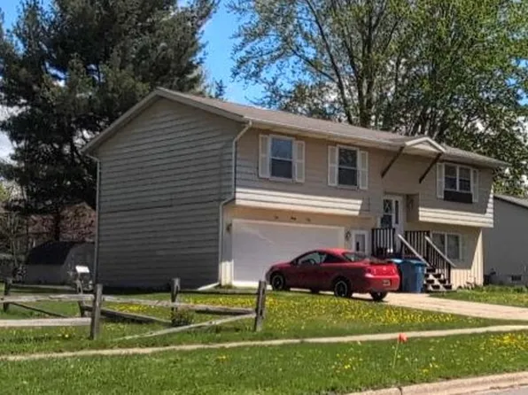 131 Homer Ln, Coopersville, MI 49404