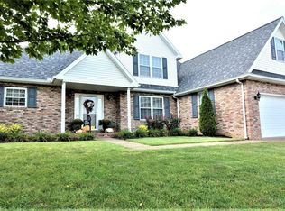 8950 Clear Creek Dr, Evansville, IN