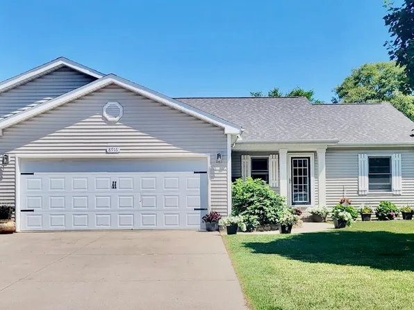 8916 Valleyview Ct, Saginaw, MI 48609