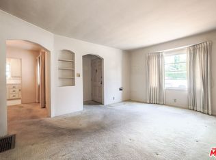 1950 Glenwood Rd, Glendale, CA 91201