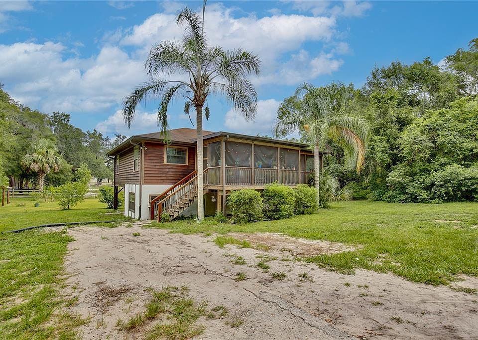 1st image of 425 Mercers Fernery Rd