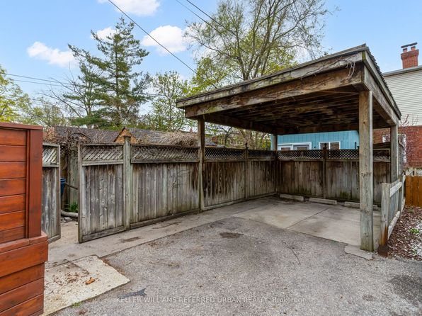 741 Annette St #W02, Toronto, ON M6S 2E3