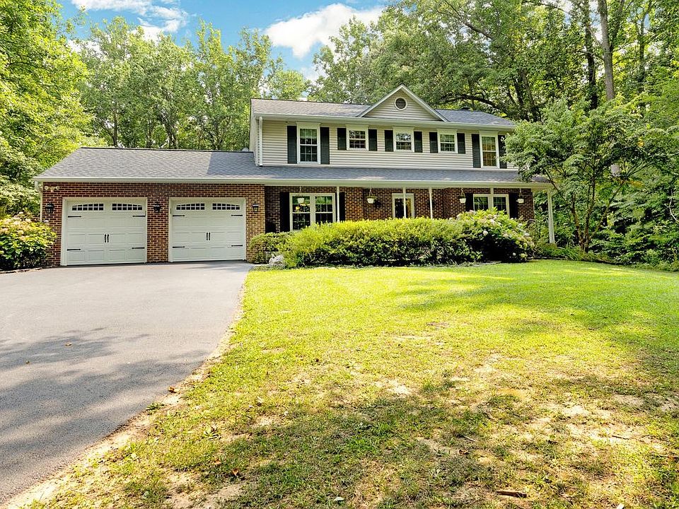 1st image of 6585 James Lee Dr