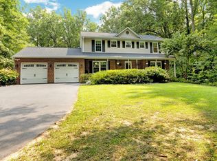 6585 James Lee Dr, Hughesville, MD 20637