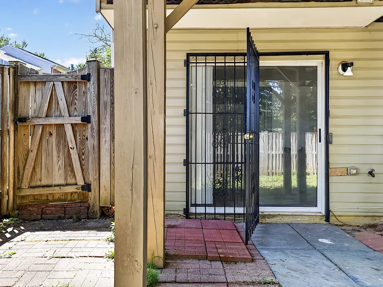 3430 Wood Creek Dr — Photo 18