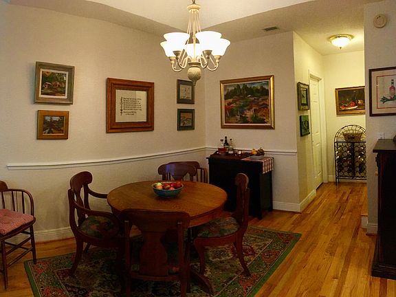 4th image of 113 Bosphorous Ave Unit 3