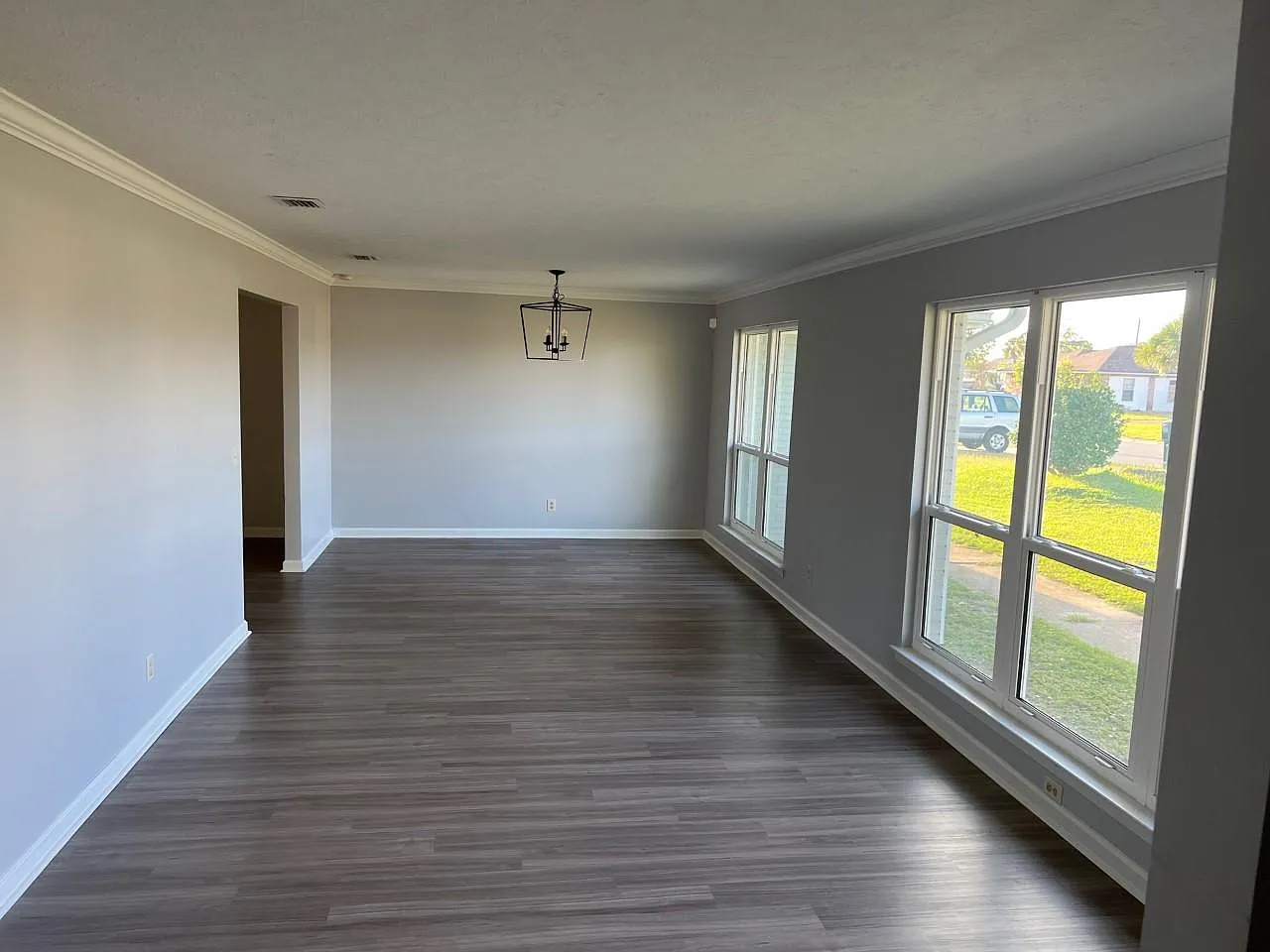 4 bed, 2280 sqft, $2,500 — Photo 4