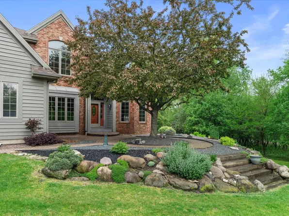 W275N1891 Cabin Creek COURT, Pewaukee, WI 53072