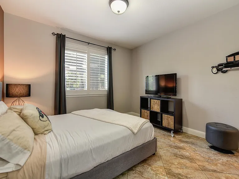 4709 Wyndview Dr — Photo 16