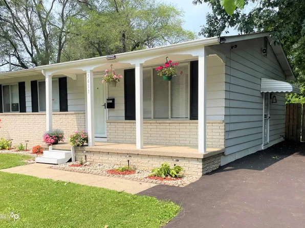 3611 Craig Dr, Flint, MI 48506
