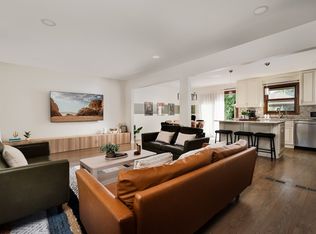 719 Brian Ave #Id1648650p, Schaumburg, IL 60194