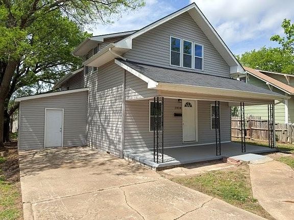2nd image of 1018 N Jefferson Ave