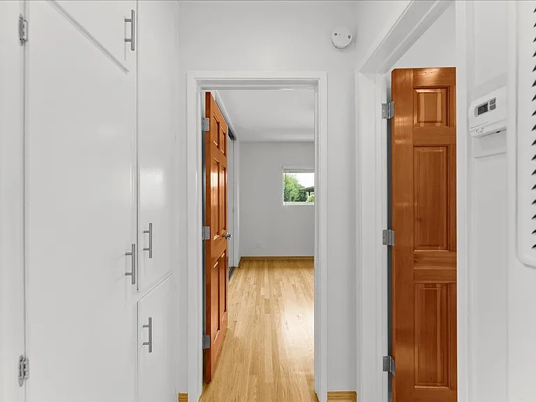 1701 Washington Way #10 — Photo 8