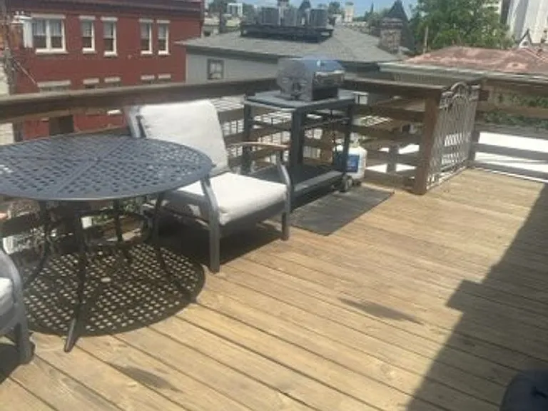 118 E Harris St — Photo 13