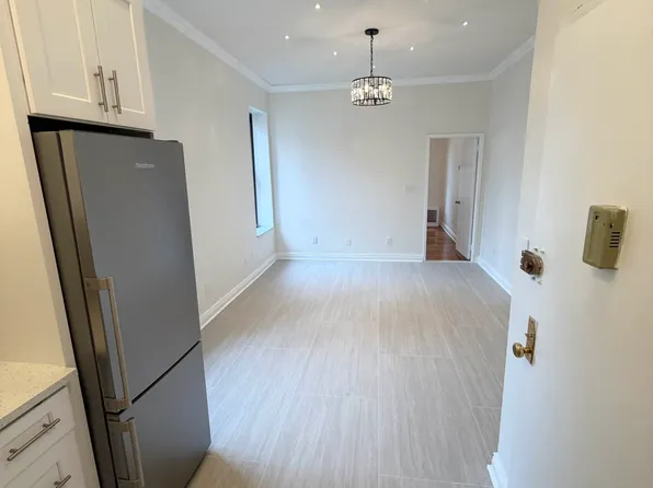 189 East 93rd Street image 1 of 7
