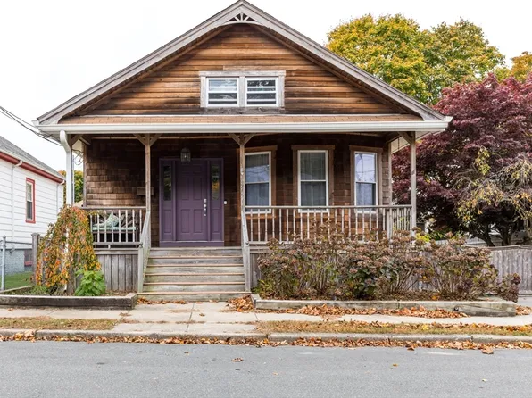 24 Garrison St, Fairhaven, MA 02719