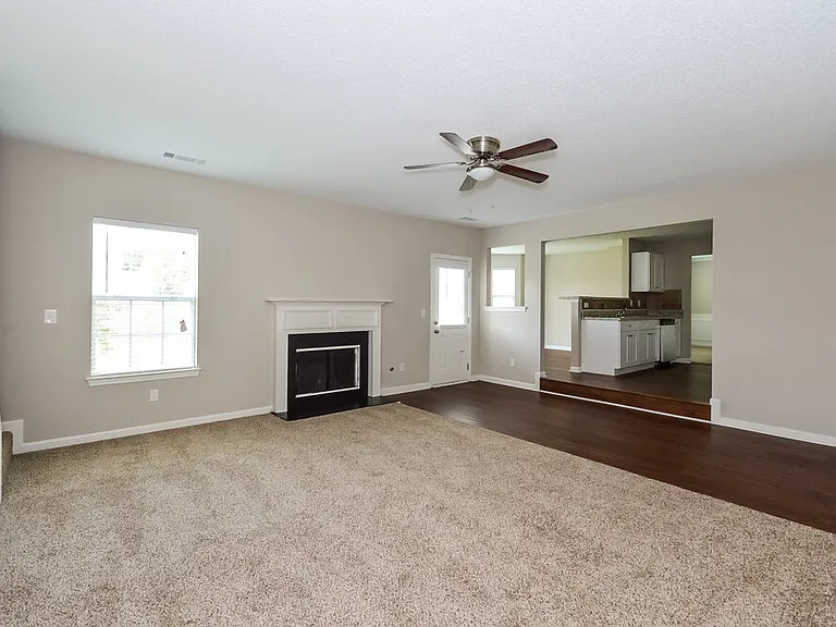 255 Hillside Oak Ln — Photo 6