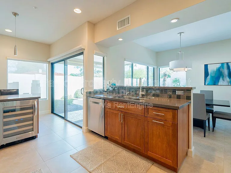 10640 E Vogel Ave — Photo 16