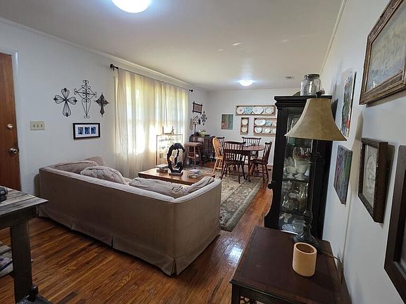 3rd image of 124 3rd St