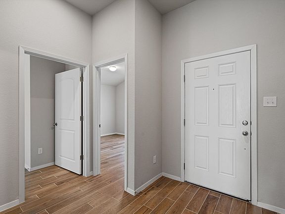 5th image of 8607 Bluesky Ln