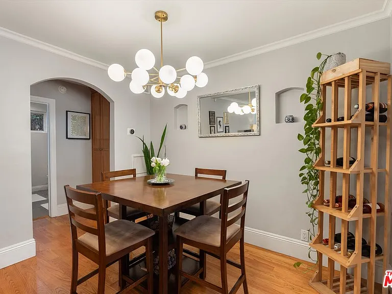 14934 Dickens St #7 — Photo 10